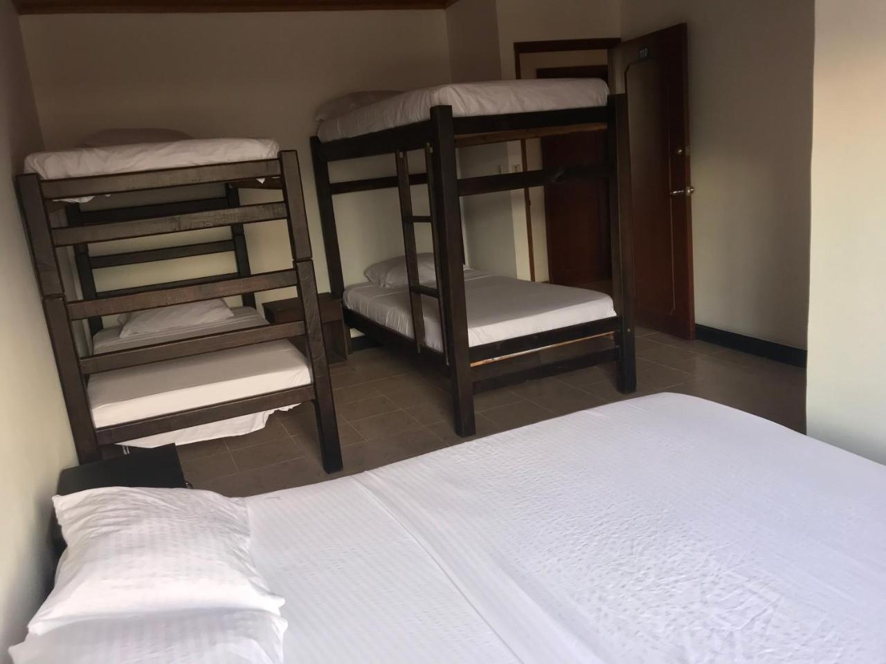 Hotel Y Balneario El Descanso Villavicencio Luaran gambar